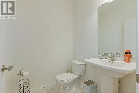 44 Seine Lane Richmond Hill ON L4S 0P9