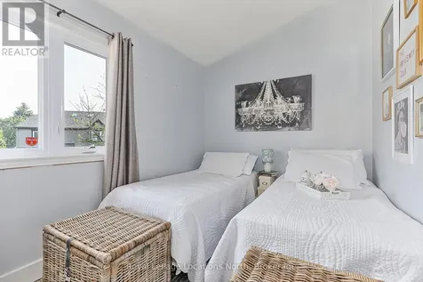 5 Harbour Street East Collingwood ON L9Y 5C5