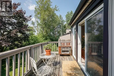 5 Harbour Street East Collingwood ON L9Y 5C5
