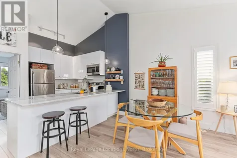 5 Harbour Street East Collingwood ON L9Y 5C5