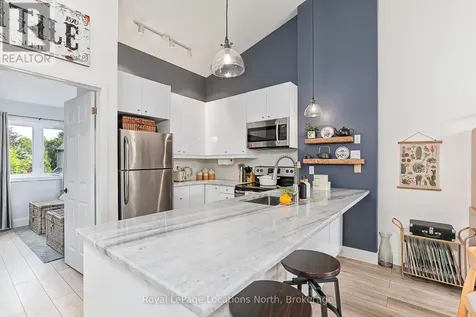5 Harbour Street East Collingwood ON L9Y 5C5