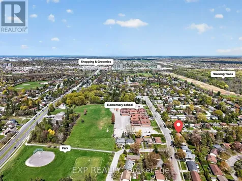 728 Fielding Drive Ottawa ON K1V 7G5