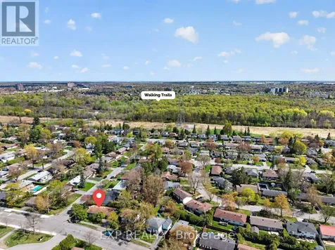 728 Fielding Drive Ottawa ON K1V 7G5