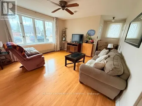 72 Dominion Avenue Kapuskasing ON P5N 1P4