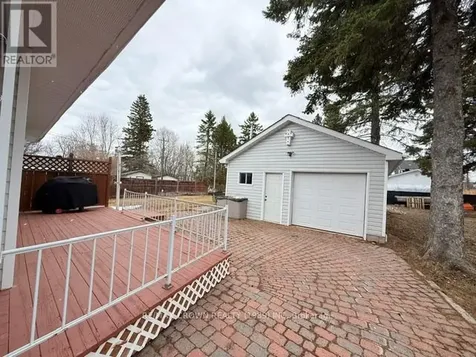 72 Dominion Avenue Kapuskasing ON P5N 1P4