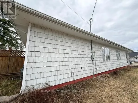 72 Dominion Avenue Kapuskasing ON P5N 1P4