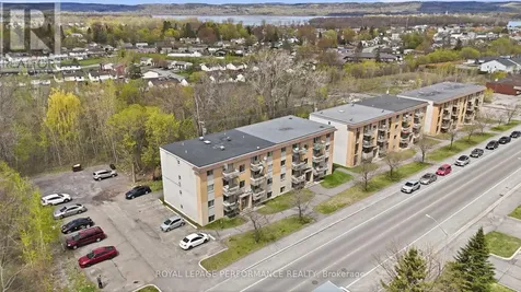 998 Cartier Boulevard Hawkesbury ON K6A 1W7