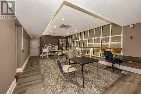 1171 Ambleside Drive Ottawa ON K2B 8E1