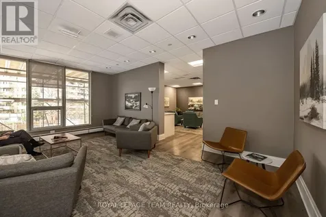 1171 Ambleside Drive Ottawa ON K2B 8E1