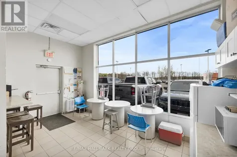 5791 Prince Of Wales Drive Ottawa ON K4M 1A5