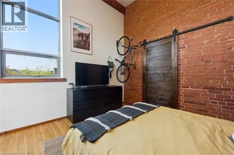357 Hunter Street West Hamilton ON L8P 1S6