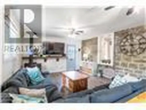 1539 Brock Road Hamilton ON L9H 5E4