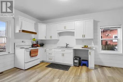 86 Kains Street St. Thomas ON N5P 1N7