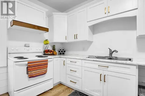 86 Kains Street St. Thomas ON N5P 1N7