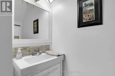 86 Kains Street St. Thomas ON N5P 1N7