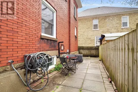 86 Kains Street St. Thomas ON N5P 1N7