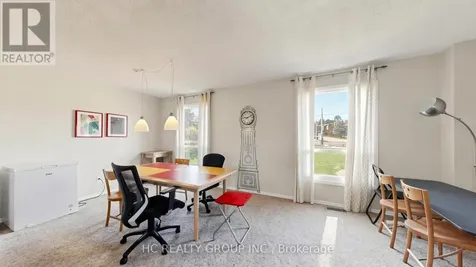 433 Keats Way Waterloo ON N2L 5S7