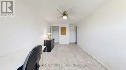 433 Keats Way Waterloo ON N2L 5S7