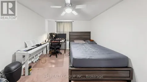 433 Keats Way Waterloo ON N2L 5S7