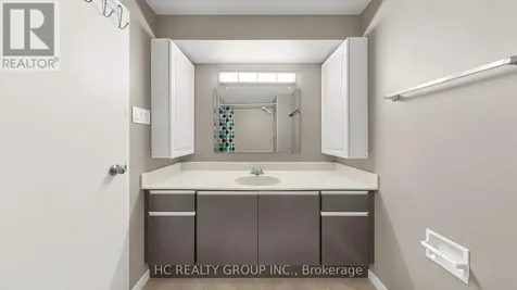 433 Keats Way Waterloo ON N2L 5S7