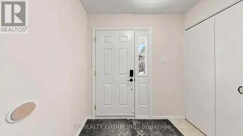 433 Keats Way Waterloo ON N2L 5S7
