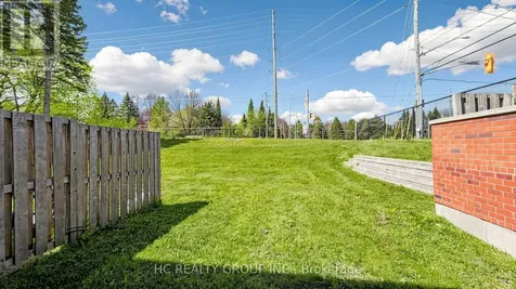 433 Keats Way Waterloo ON N2L 5S7