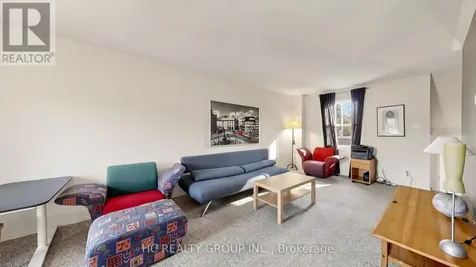 433 Keats Way Waterloo ON N2L 5S7