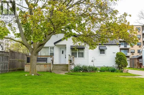 826 Lynwood Avenue Sarnia ON N7T 7A4