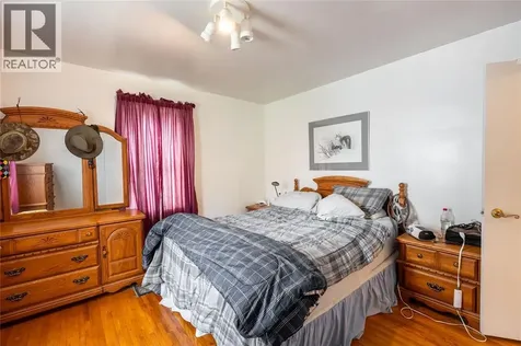 826 Lynwood Avenue Sarnia ON N7T 7A4