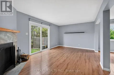 23 Clifford Private Ottawa ON K1G 4Y8