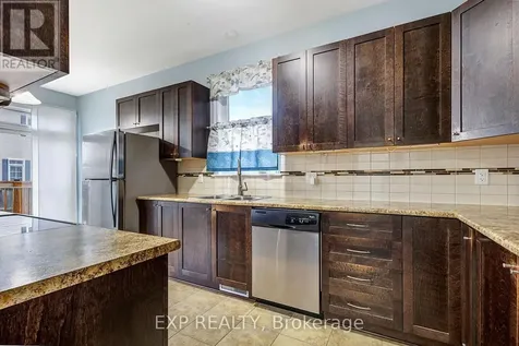 635 Moorpark Avenue Ottawa ON K2M 0H8