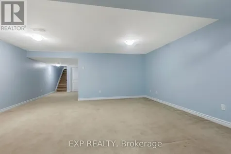 635 Moorpark Avenue Ottawa ON K2M 0H8