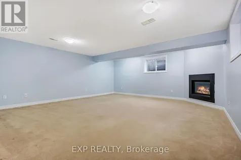 635 Moorpark Avenue Ottawa ON K2M 0H8