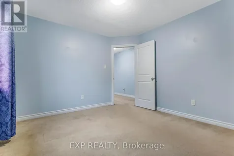 635 Moorpark Avenue Ottawa ON K2M 0H8