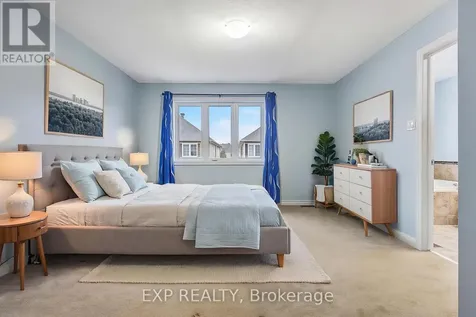 635 Moorpark Avenue Ottawa ON K2M 0H8