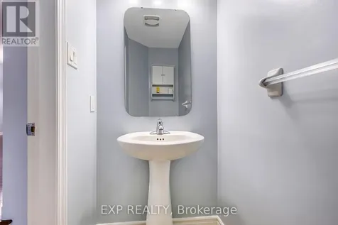 635 Moorpark Avenue Ottawa ON K2M 0H8
