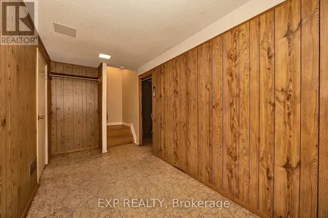 860 Cahill Drive West Ottawa ON K1V 9K5