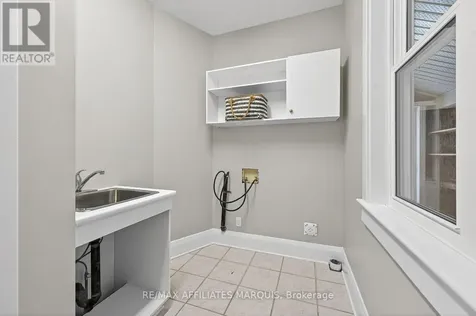 58 William Street West Smiths Falls ON K7A 1N3