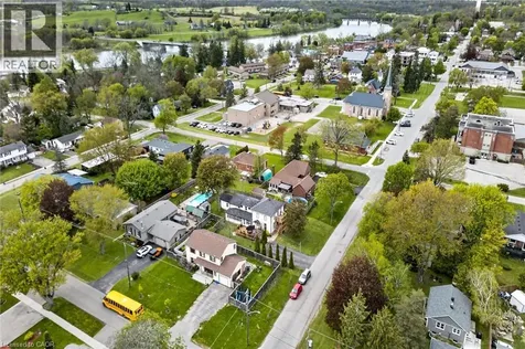 35 Ottawa Street South Cayuga ON N0A 1E0