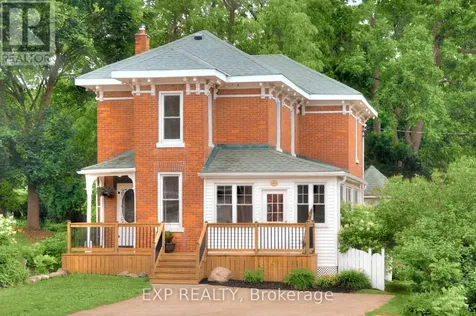 2027 Victoria Street Howick ON N0G 1X0