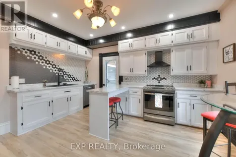 2027 Victoria Street Howick ON N0G 1X0