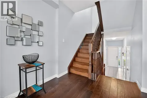8 Lakelawn Road Grimsby ON L3M 0G1