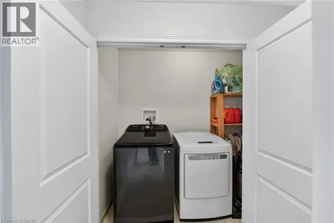 8 Lakelawn Road Grimsby ON L3M 0G1