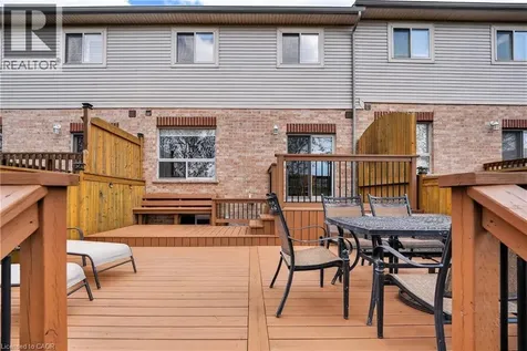 8 Lakelawn Road Grimsby ON L3M 0G1