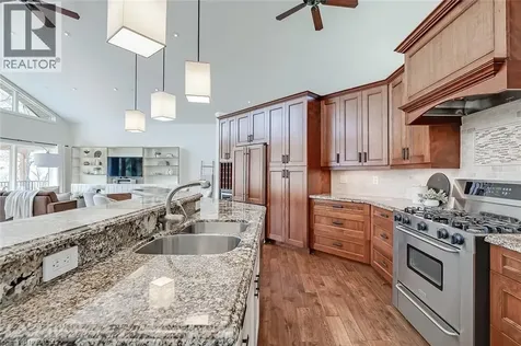 720 Mountain Brow Road West Burlington ON L7P 5A3