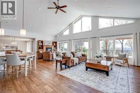 720 Mountain Brow Road West Burlington ON L7P 5A3