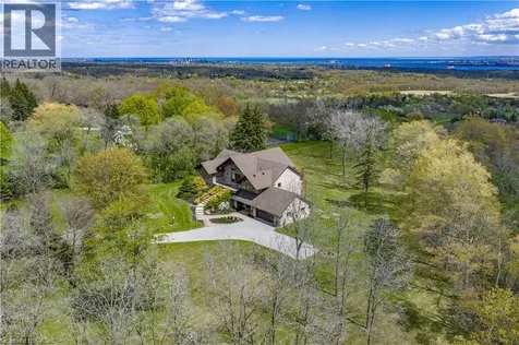 720 Mountain Brow Road West Burlington ON L7P 5A3