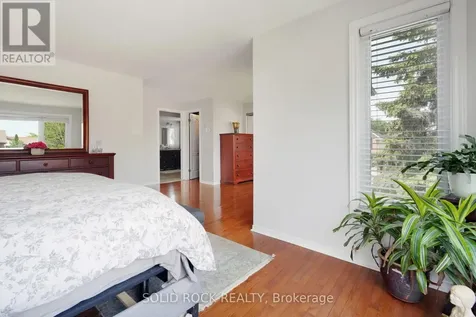 41 Framingham Crescent Ottawa ON K2J 3J4