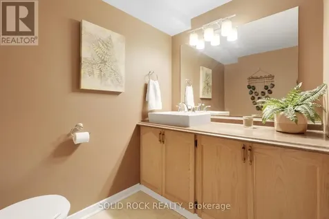 41 Framingham Crescent Ottawa ON K2J 3J4
