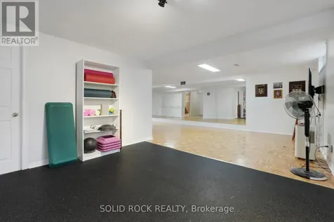 41 Framingham Crescent Ottawa ON K2J 3J4